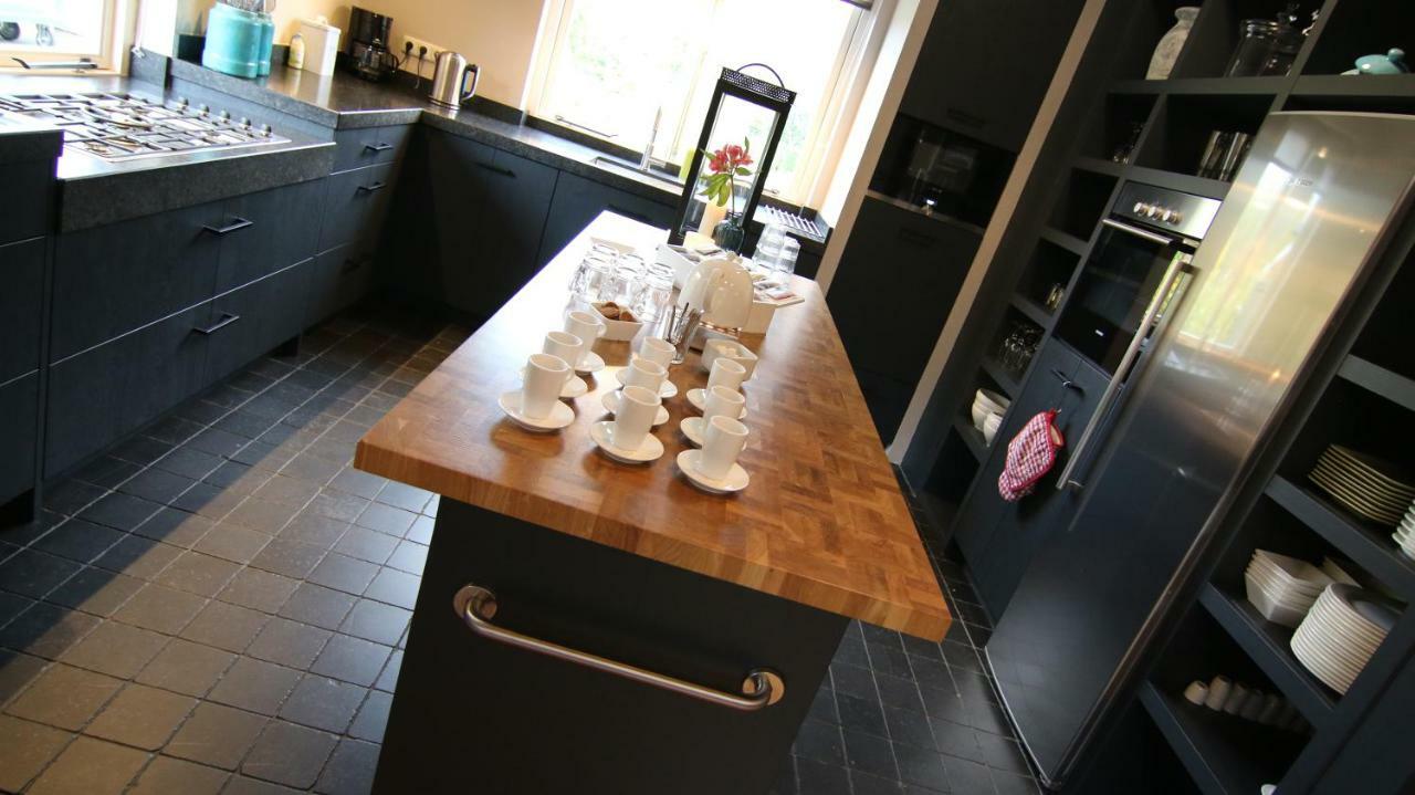 Zwaluwhof Bed and Breakfast Dalfsen Exterior foto
